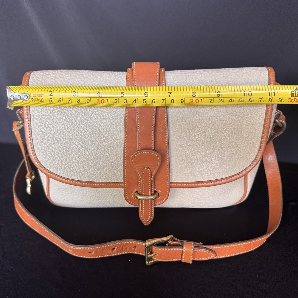 Dooney & Bourke Cream and Tan Pebbled Leather Crossbody Handbag Vintage - Picture 7 of 16